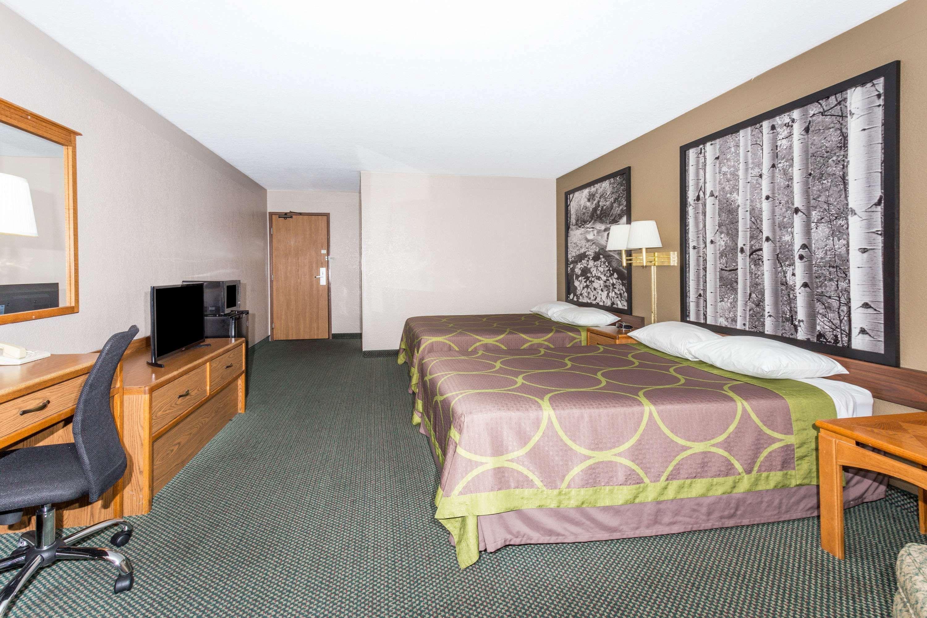 Super 8 by Wyndham Ft. Morgan Hotel Fort Morgan Bagian luar foto